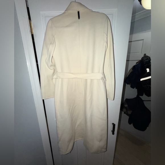 Elegant White Wrap Coat - Picture 5 of 5